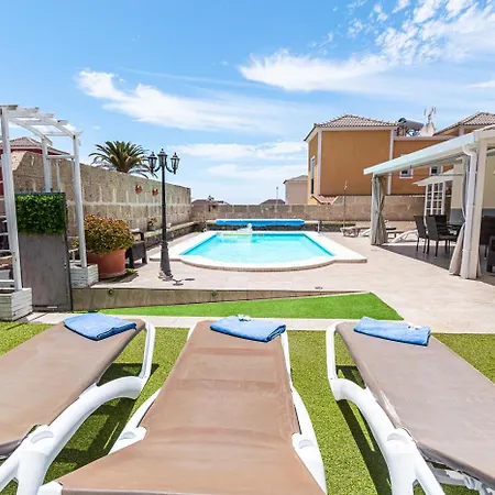 Cozy In Madronal De Fanabe With Large Private Pool فيلة أذيخي