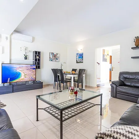 Cozy In Madronal De Fanabe With Large Private Pool ヴィラ