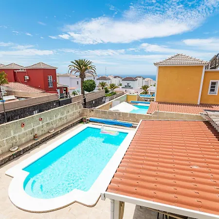 ヴィラ Cozy In Madronal De Fanabe With Large Private Pool